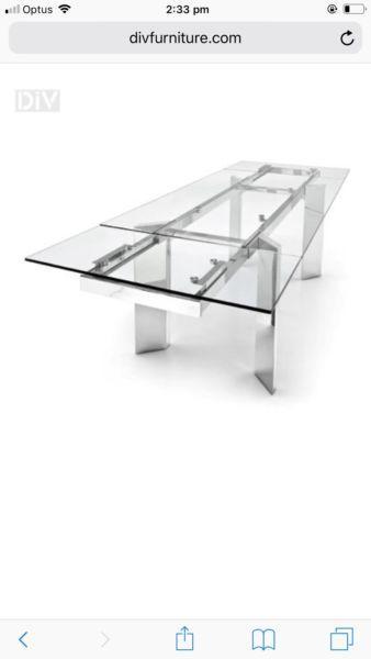 Calligaris glass extendable dining table