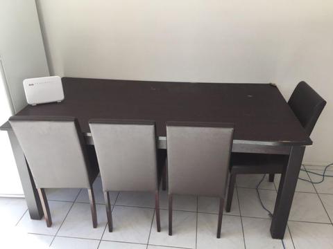 Table and chairs for quick sale