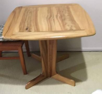 Dining table, 2 seater