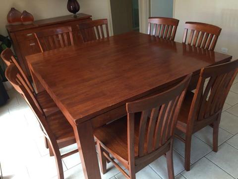 Dinning set solid wood 8 seater