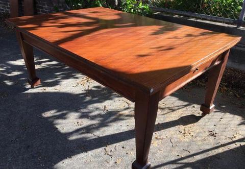 Antique dining table- extendable with 2 leaves