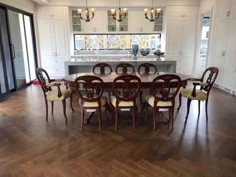 Mahogany 8 seater dinning table with 8 chairs