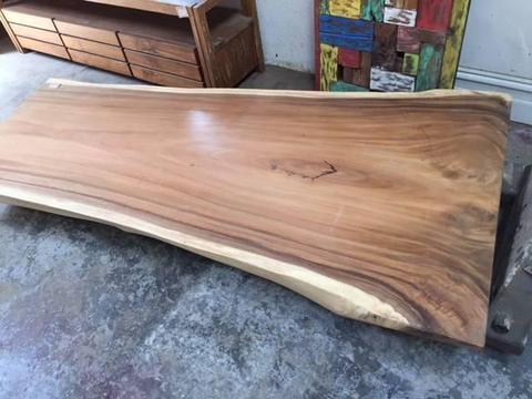 Timber slab finished 200x90x10cm