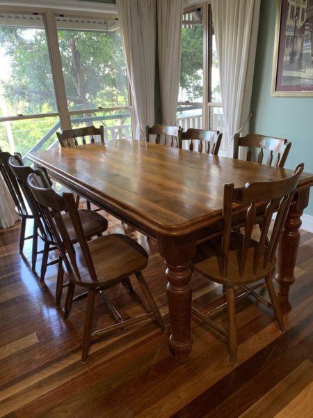 Rosebank Cottage Dining Table & Chairs