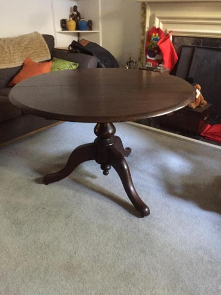 Solid Mahogany Wood Round 105cm Pedestal Dining Table