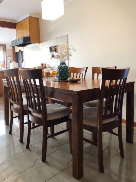 Six seater cherry wood dining set - excellent condition