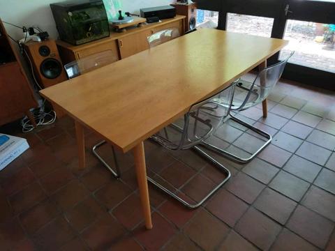 Gorgeous Scandi/Mid-Century Style Dining Table & Sideboard