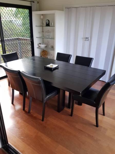 Black 8 seater dinning table for sale
