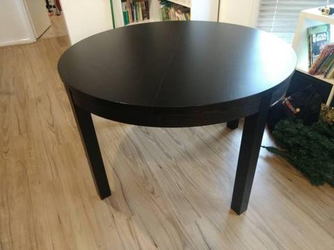IKEA Bjursta extendable dining table (black/brown)