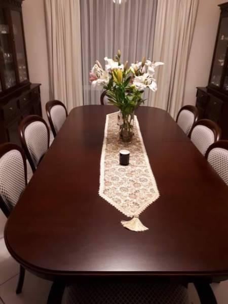 SOLID TIMBER MAHOGANY DINNING TABLE WITH 8 CHAIRS