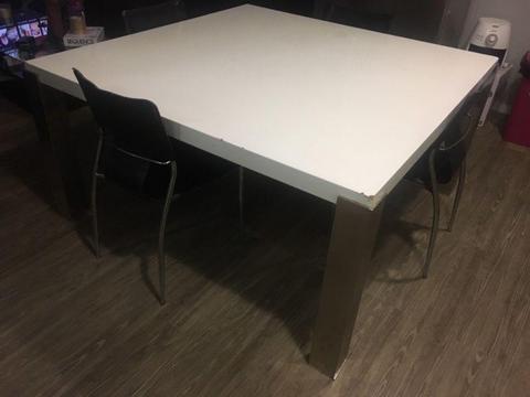 Coffee table / Dinning table