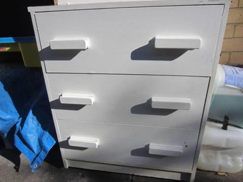 White Chest of Drawers URGENT SALE