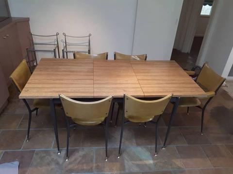 1950s Aristoc Mitzi Extendable Dining Table with 6 Chairs