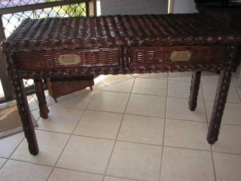 Hall Table ( thick wicker ) with 2 drawers - Vintage - VGC