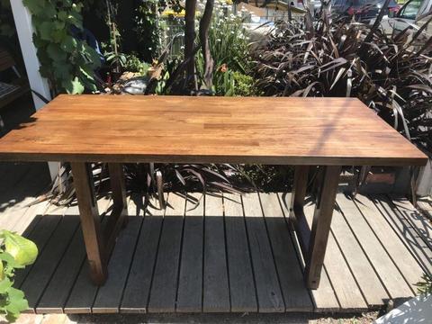 Kitchen table / bench