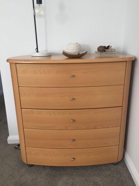Chest of draws in Natural Oak
