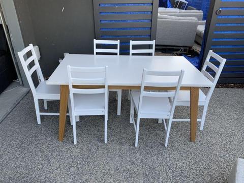 FREEDOM TABLE AND CHAIRS