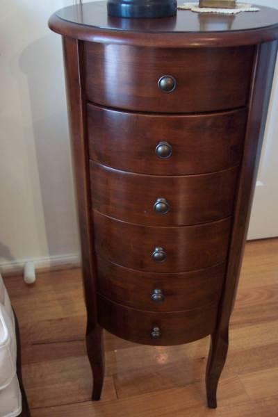 Tall Boy Chest of 6 Drawers