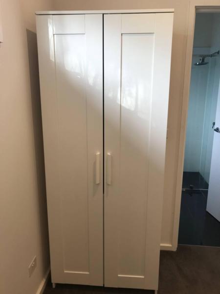 Tall white cabinet! Excellent condition!