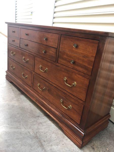 Chest of drawers with Fast and Free delivery PENDING