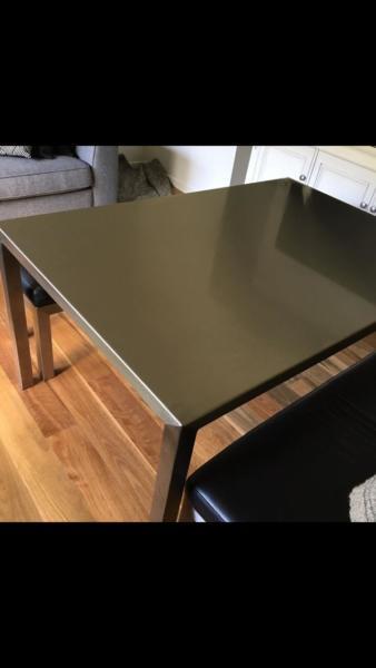INDUSTRIAL STYLE stainless steel dining table with leather and be