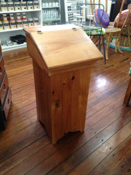 Wooden vegetable box