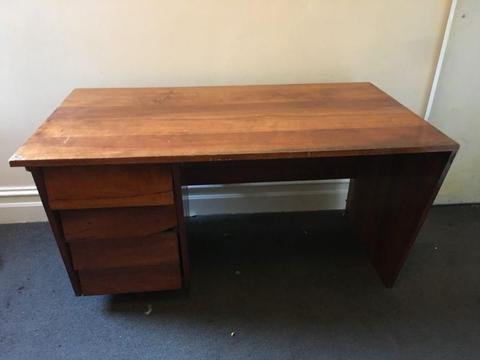 Desk, 3 drawer