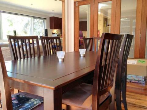 Freedom Dining Table & Chairs