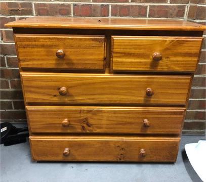 Used chest of drawers and lamp