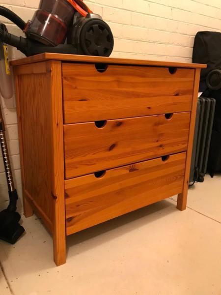 Beautiful timber chest of draws