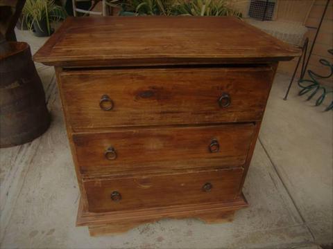 Chest of drawers solid timber