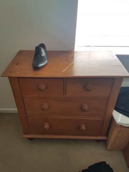 Chest of Drawers. Not chipboard