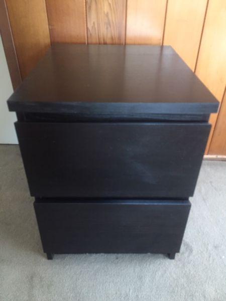 Ikea Malm chest of drawers/ bedside table