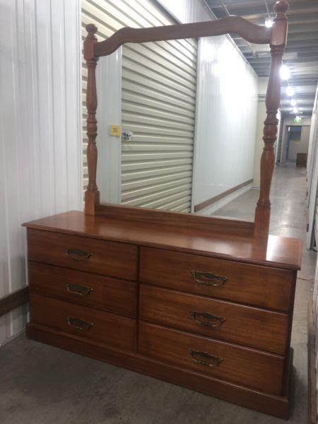 Dressing table with Free delivery SOLD