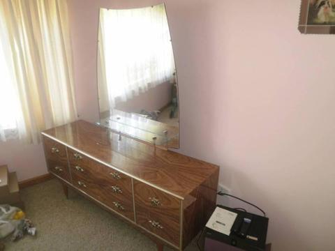 dressing table with vanity mirror (vintage)
