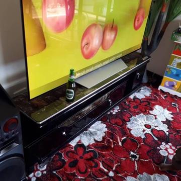 TV cabinet matching coffe table low boy