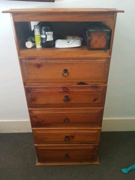 Chest of drawers - make me an offer