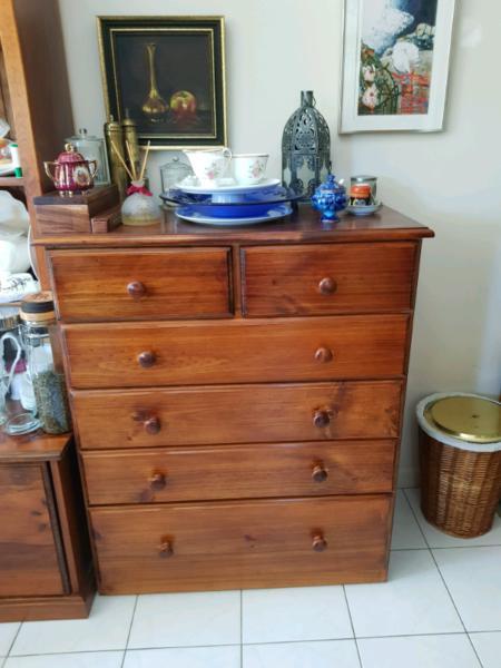 Solid timber chest of draws