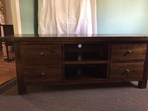 Tv entertainment cabinet in good condition