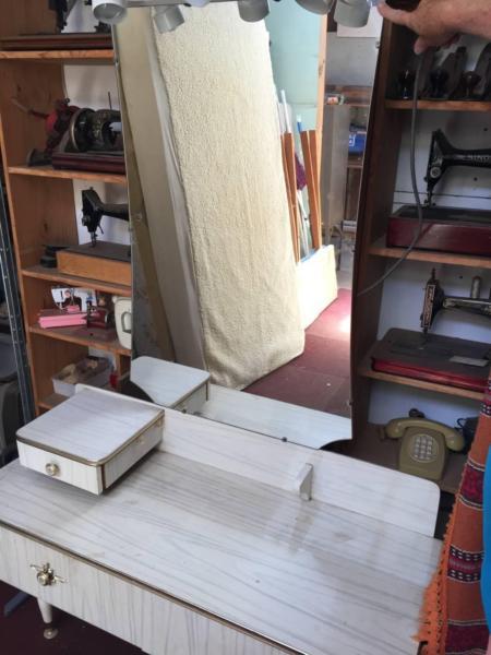 Dressing Table free
