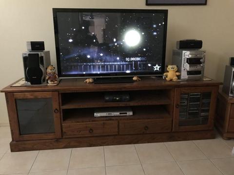 TV /Entertainment cabinet