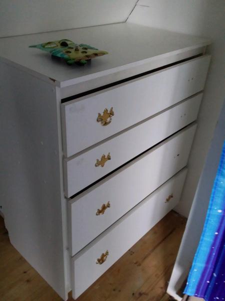 Free chest of drawers