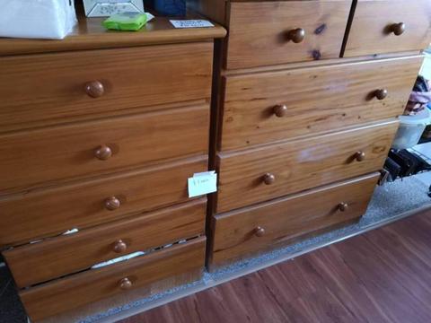 2 X chest of drawers