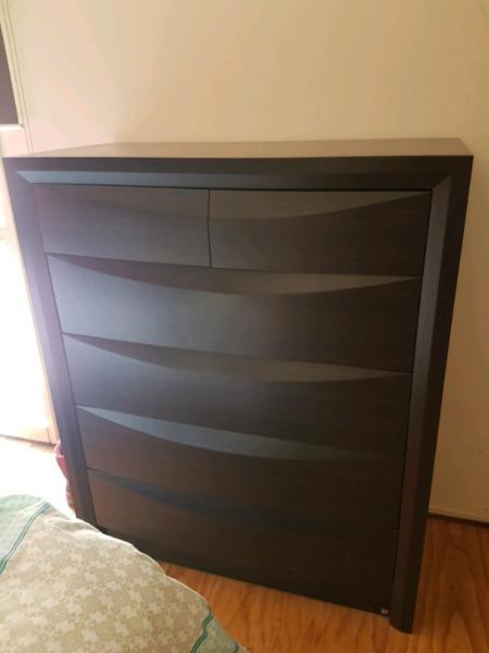 Chest drawers and matching bedside tables
