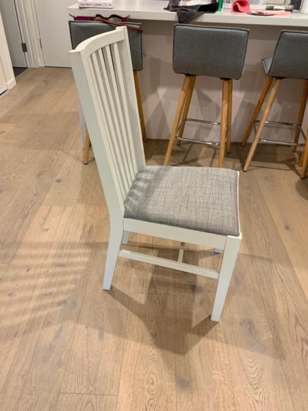 2 dining chairs - White