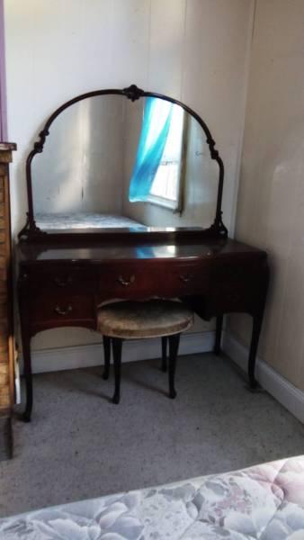 DRESSING TABLE AND MATCHING STOOL