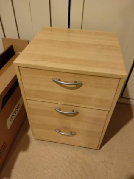 wooden 3 drawer for sale