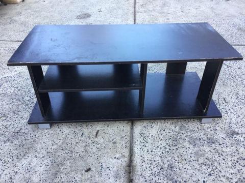 Imperfect tv table. Nic's cheap furniture