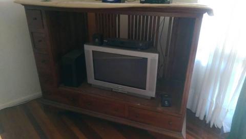 TV TIMBER CABINET