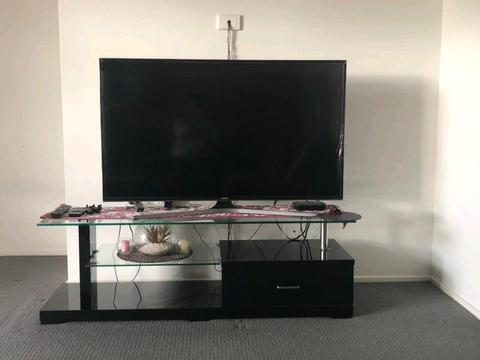 Excellent Condition TV unit for sale